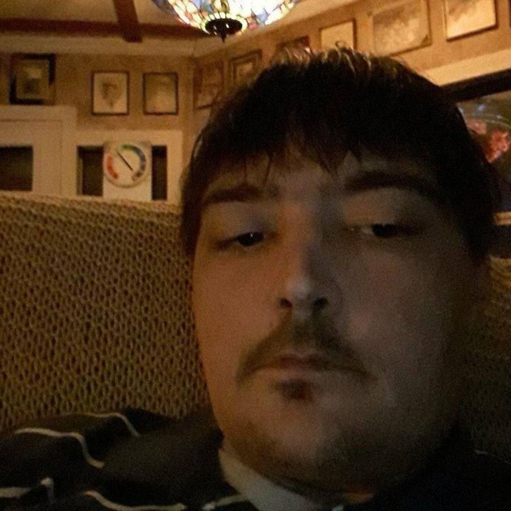 Meet your Posher, Joshua